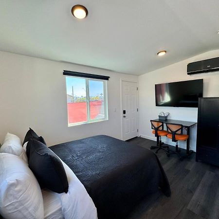 Your Downtown Cozy Studio With Backyard Unit C Phoenix Bagian luar foto