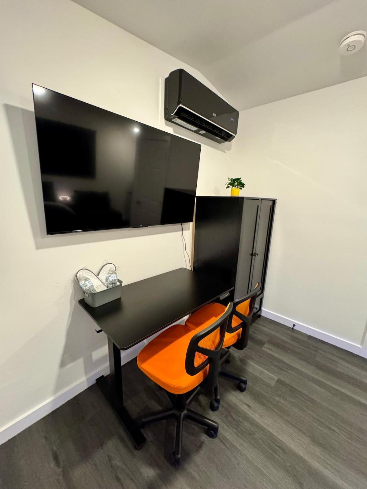 Your Downtown Cozy Studio With Backyard Unit C Phoenix Bagian luar foto