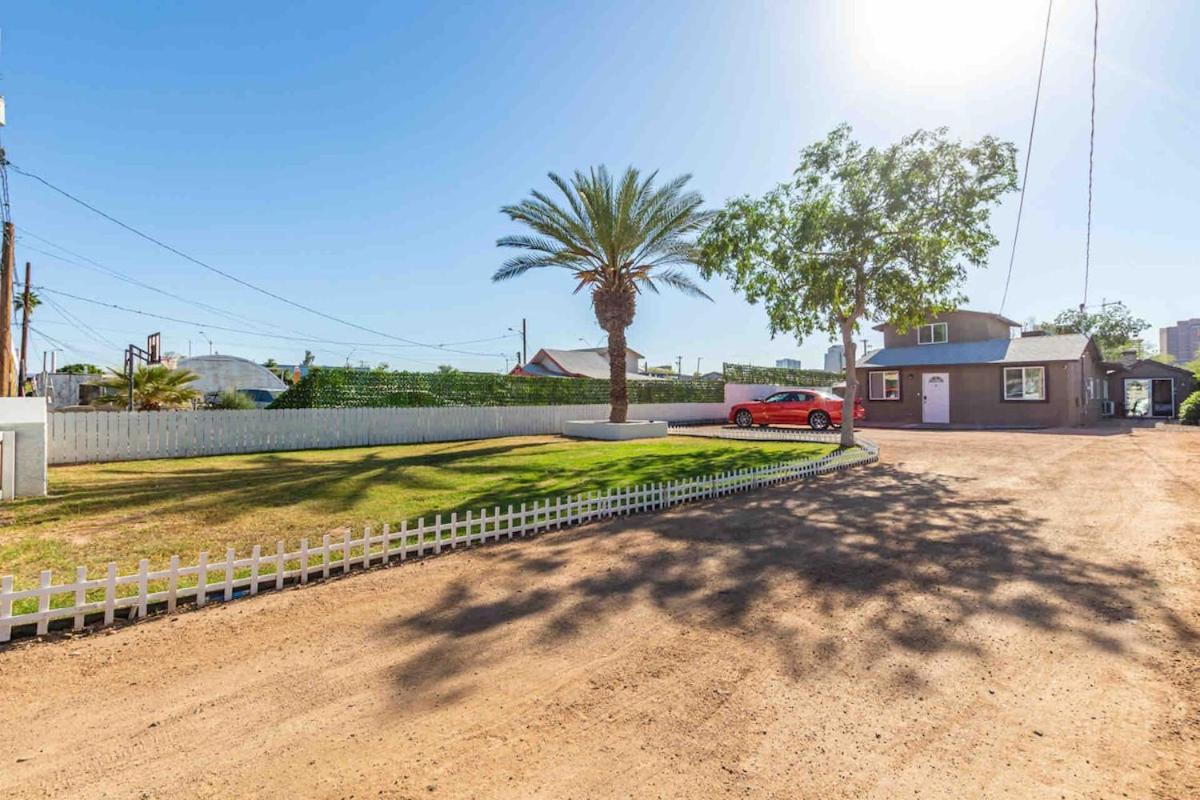Your Downtown Cozy Studio With Backyard Unit C Phoenix Bagian luar foto