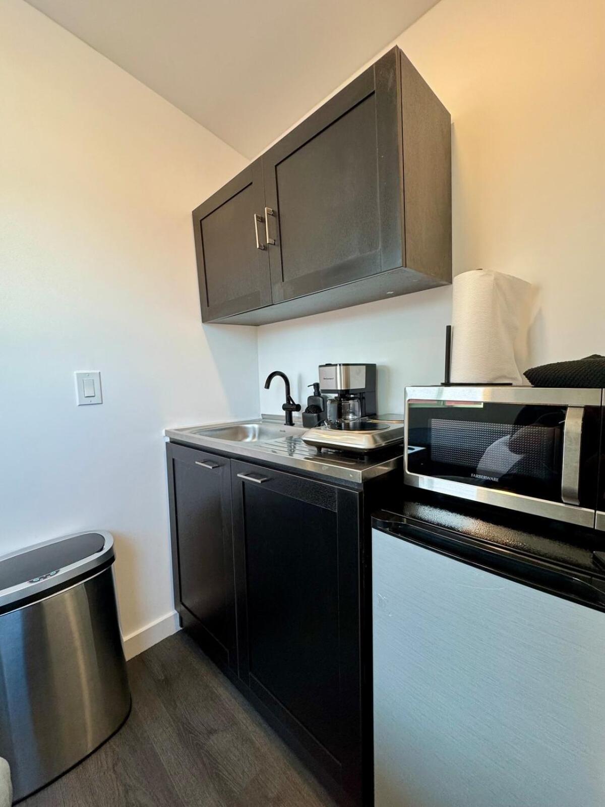 Your Downtown Cozy Studio With Backyard Unit C Phoenix Bagian luar foto